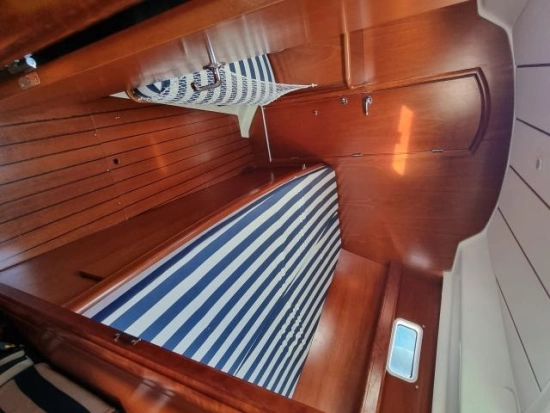 Beneteau Oceanis 411 Celebration preowned for sale