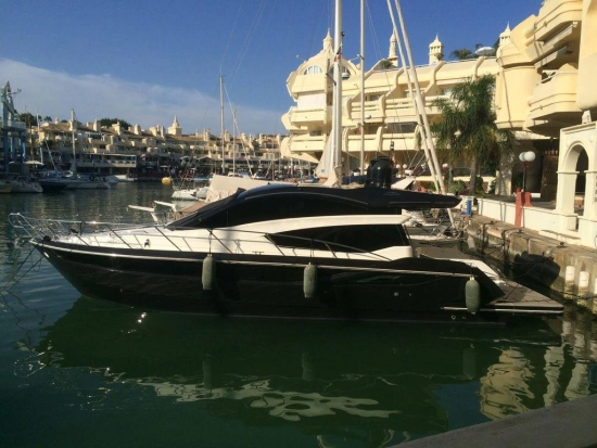 Galeon 430 HT preowned for sale