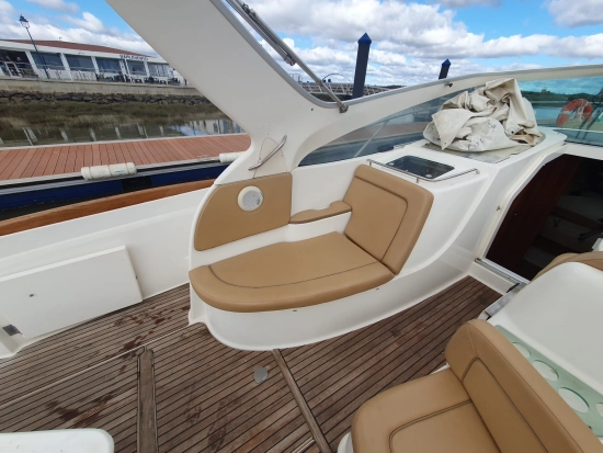 Jeanneau Prestige 34 preowned for sale