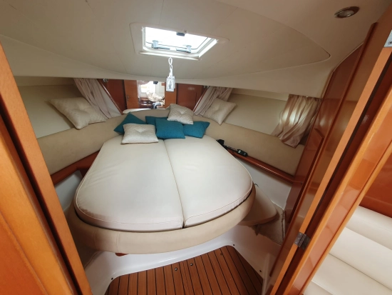 Jeanneau Prestige 34 preowned for sale