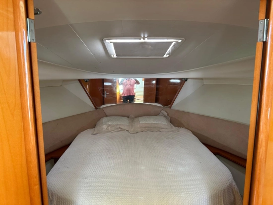 Jeanneau Prestige 34 Hard Top preowned for sale