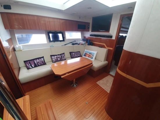 Galeon 385 HTS preowned for sale