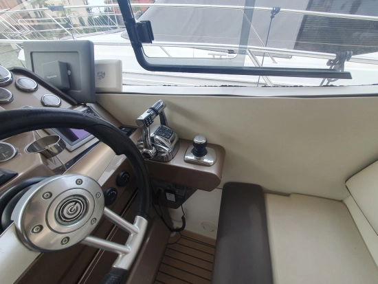 Galeon 385 HTS preowned for sale