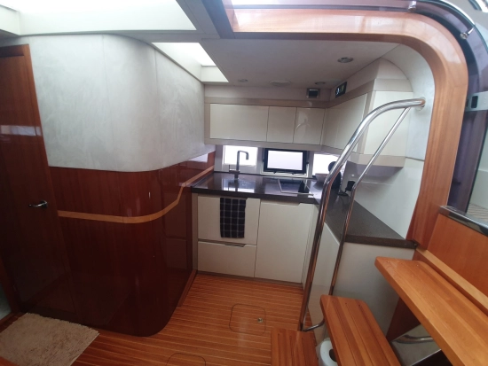 Galeon 385 HTS preowned for sale