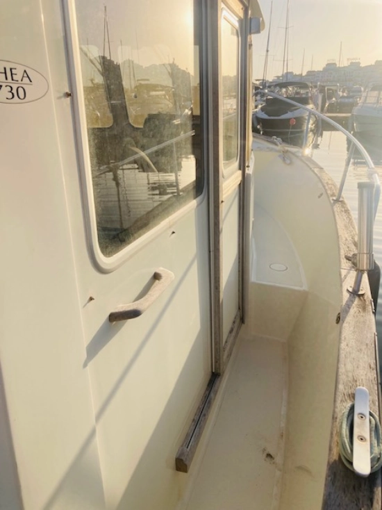 Rhea marine 730 T preowned for sale