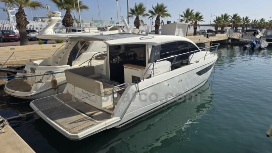 Sealine C330 d’occasion à vendre