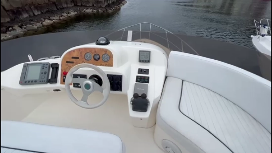 Sealine F37 gebraucht zum verkauf