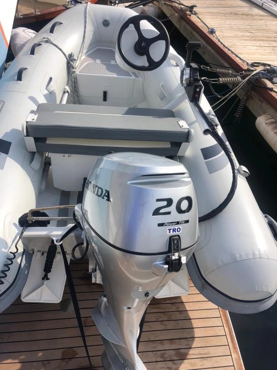 Sealine SC42 gebraucht zum verkauf