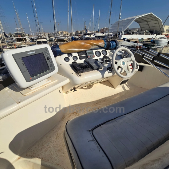 Sealine F33 d’occasion à vendre