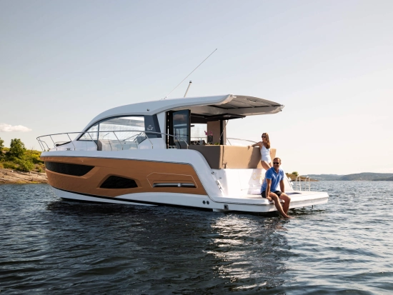 Sealine C390 neu zum verkauf