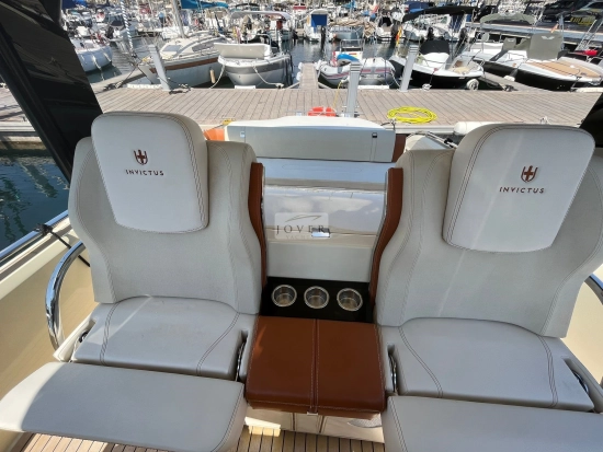 Invictus Yacht 320 GT preowned for sale