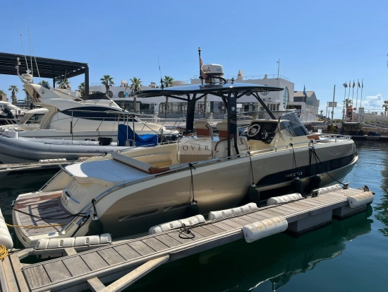 Invictus Yacht 320 GT preowned for sale