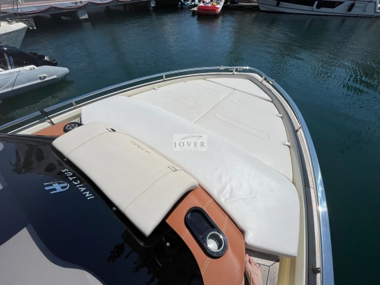 Invictus Yacht 320 GT preowned for sale