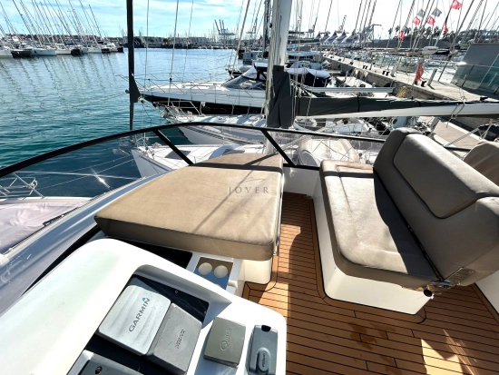 Bavaria Yachts Virtess 420 Fly gebraucht zum verkauf