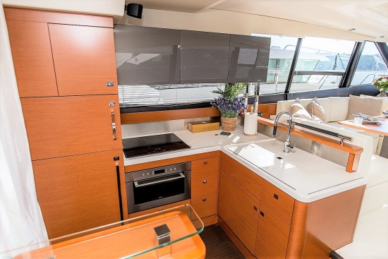 Jeanneau Prestige 550 gebraucht zum verkauf