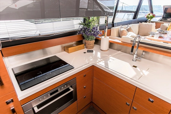 Jeanneau Prestige 550 gebraucht zum verkauf