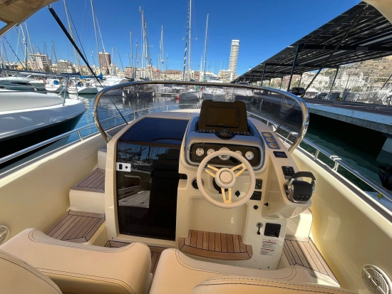 Invictus Yacht 280 GT preowned for sale