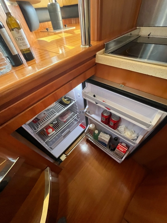 Azimut 46E preowned for sale
