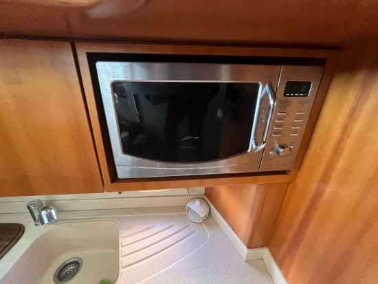 Azimut 46E preowned for sale