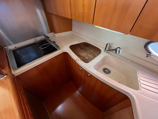 Azimut 46E preowned for sale