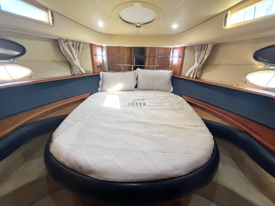 Azimut 46E preowned for sale