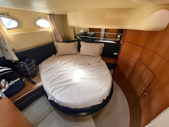 Azimut 46E preowned for sale