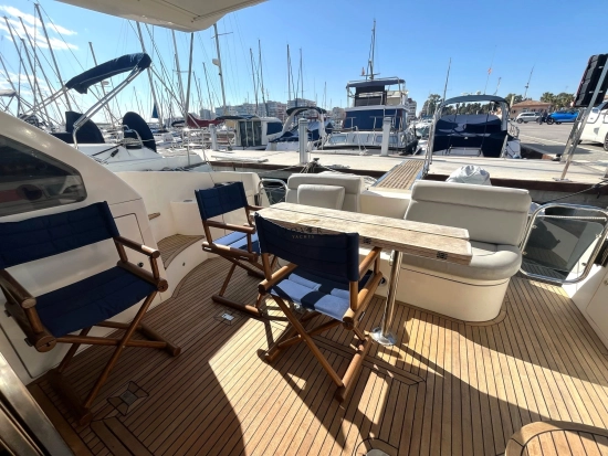 Azimut 46E preowned for sale