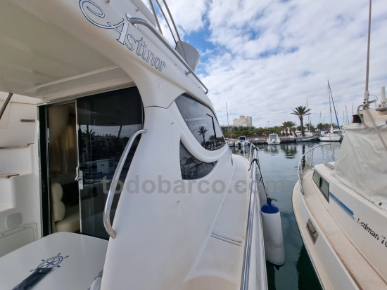 Astinor 30 Flybridge d’occasion à vendre