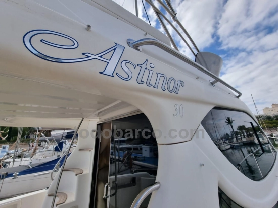 Astinor 30 Flybridge d’occasion à vendre