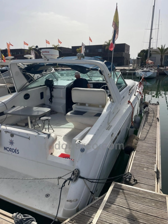 Sea Ray 350 Express Cruiser d’occasion à vendre