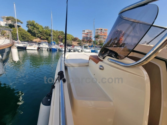 Invictus Yacht 280 CX d’occasion à vendre