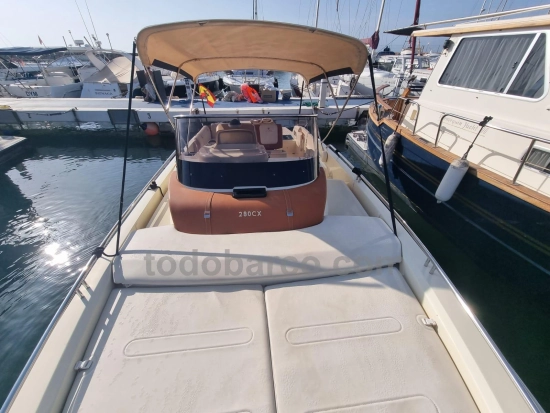 Invictus Yacht 280 CX d’occasion à vendre