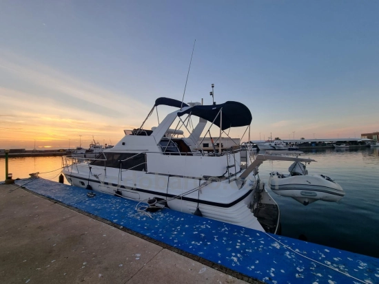 Aquastream 43 Flybridge d’occasion à vendre