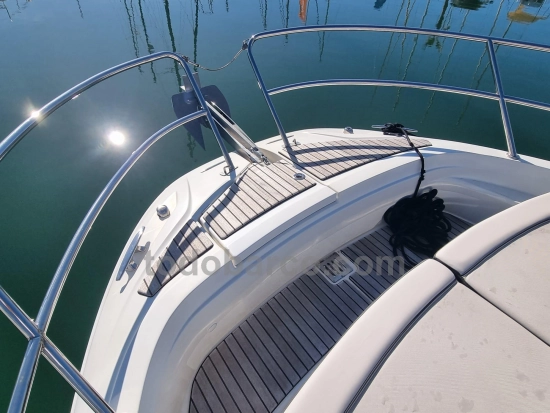 Jeanneau Cap Camarat 10.5 Serie 2 WA preowned for sale