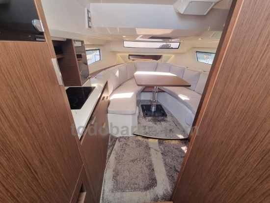 Jeanneau Cap Camarat 10.5 Serie 2 WA preowned for sale