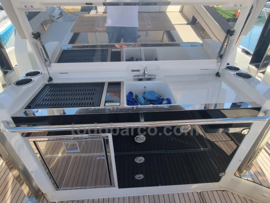Jeanneau Cap Camarat 10.5 Serie 2 WA preowned for sale