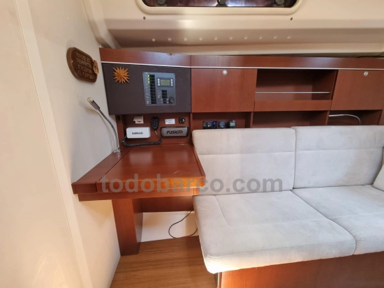 Hanse 385 preowned for sale