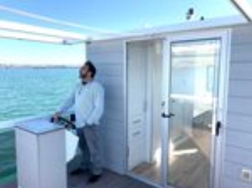 Moggaro  M800 PONTOON HOUSE preowned for sale