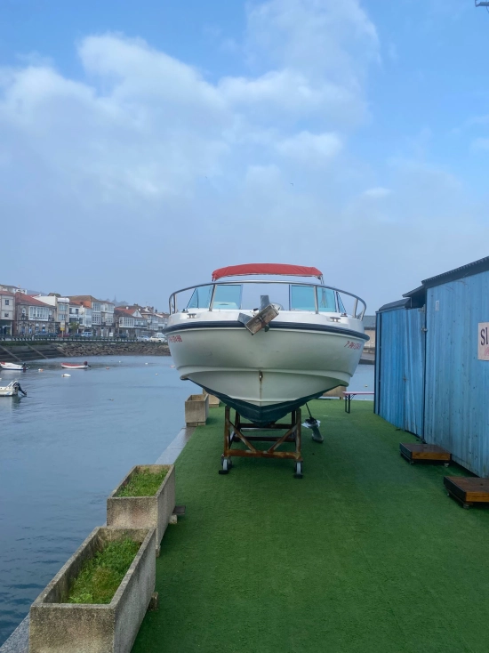 Boston Whaler Ventura 20 preowned for sale