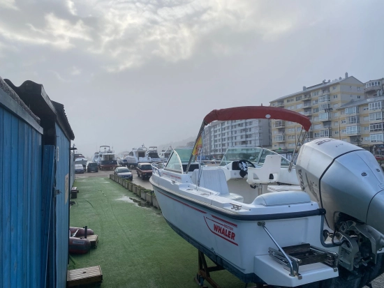 Boston Whaler Ventura 20 preowned for sale