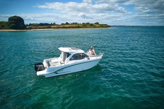 Beneteau Antares 7 neu zum verkauf