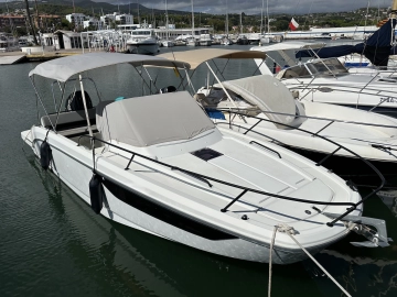 Beneteau Flyer 8 SunDeck preowned for sale