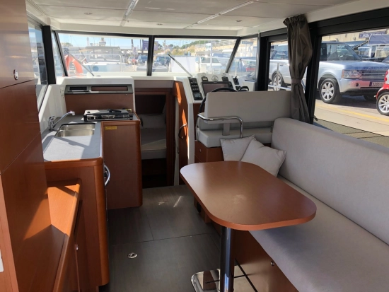 Beneteau Swift Trawler 30 gebraucht zum verkauf