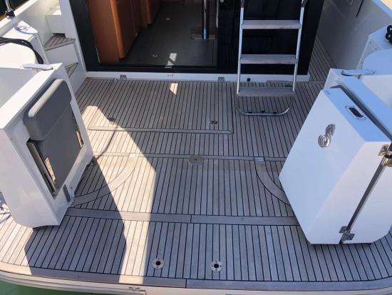 Beneteau Swift Trawler 30 gebraucht zum verkauf