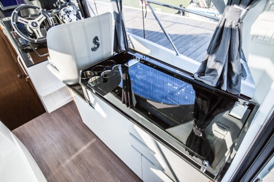 Beneteau Antares 9 neu zum verkauf