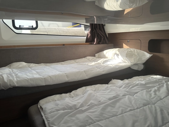 Beneteau Antares 11 OB gebraucht zum verkauf