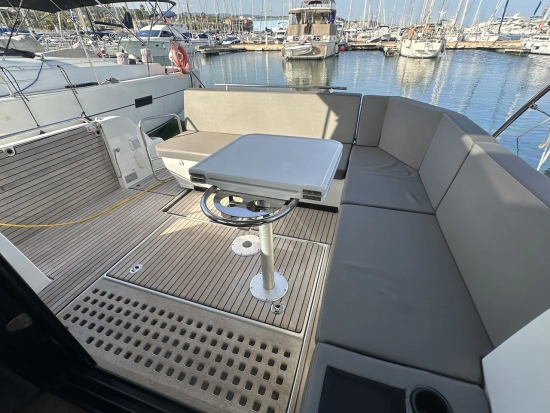 Beneteau Antares 11 OB gebraucht zum verkauf