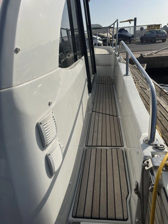 Beneteau Antares 11 OB gebraucht zum verkauf