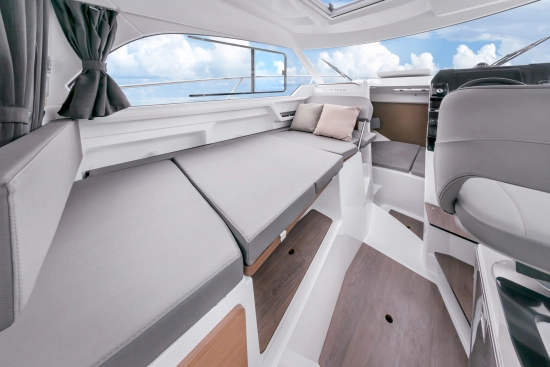 Beneteau Antares 8 neu zum verkauf