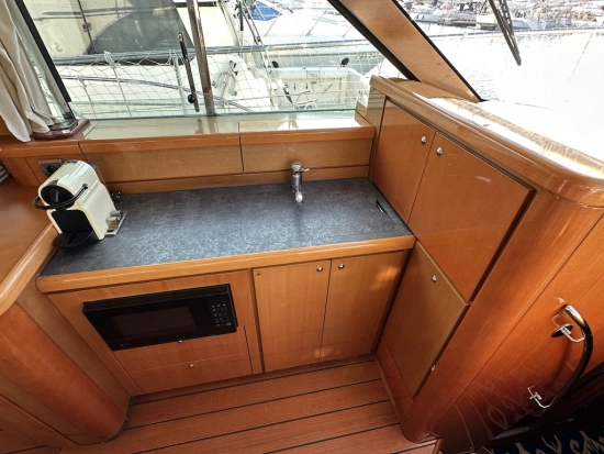 Beneteau Antares 13.80 gebraucht zum verkauf